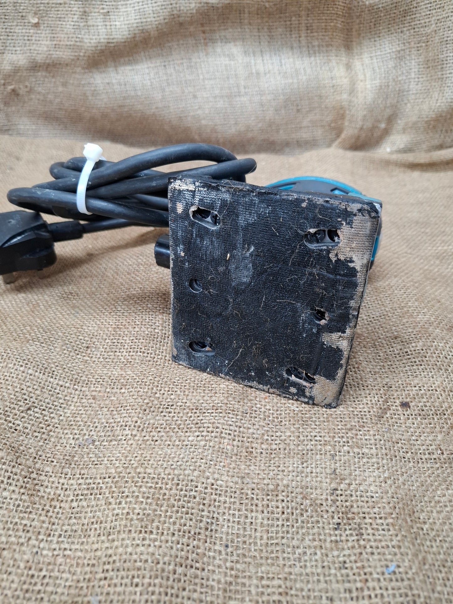 Makita BO4555 Palm Sander 240v