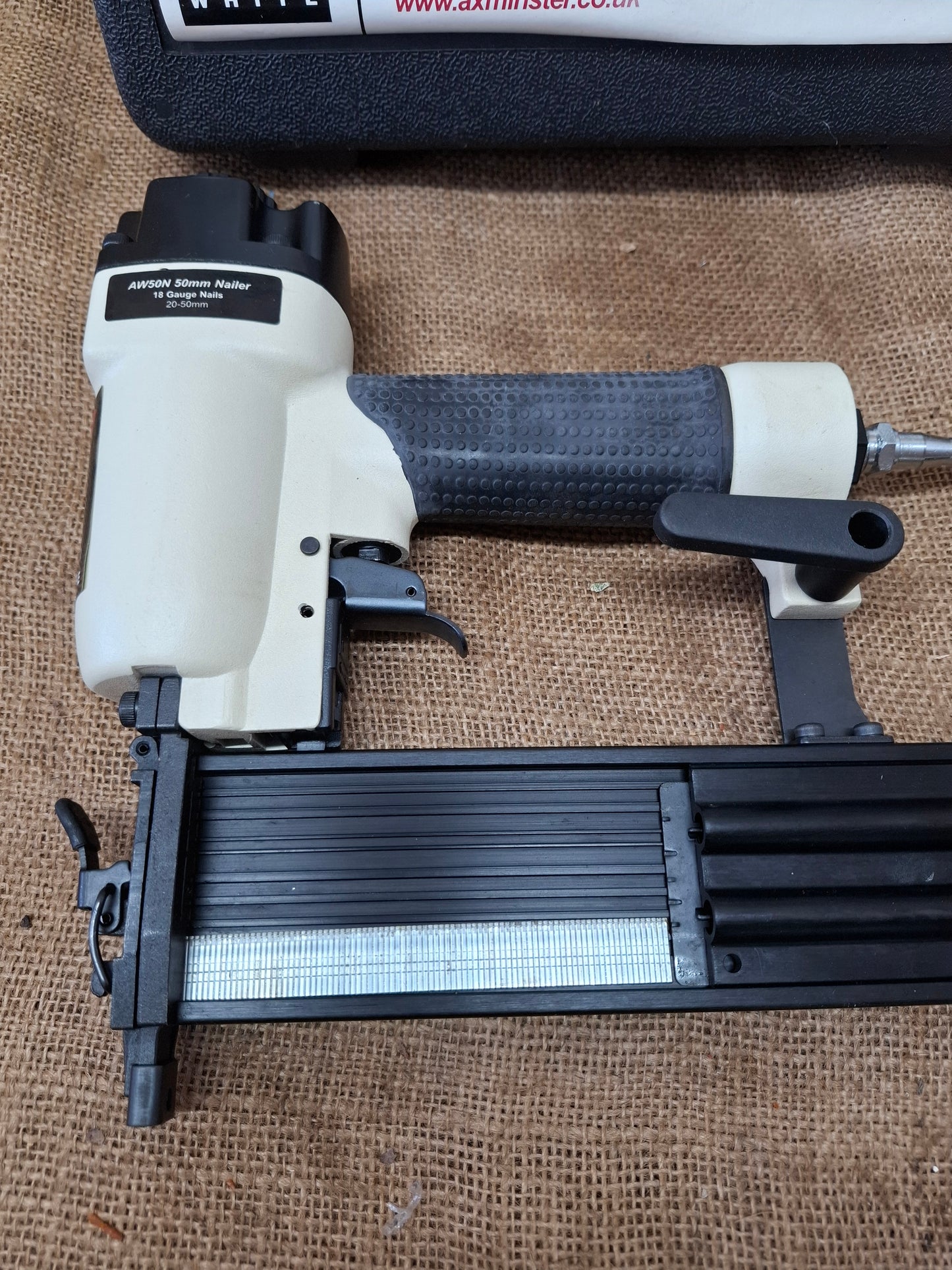 Axminster AW50N 50mm Nailer