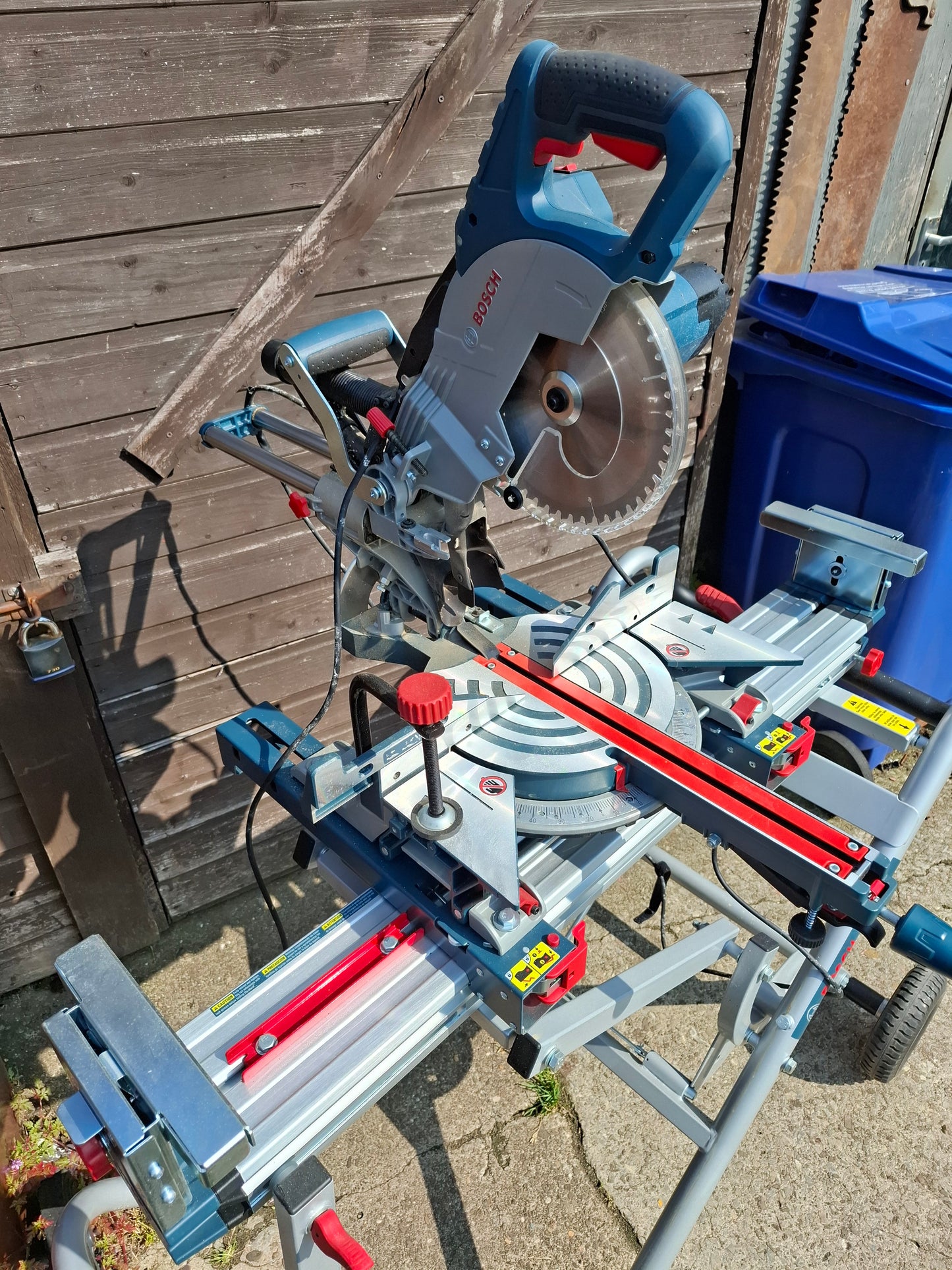 Bosch Sliding Compound Mitre Saw with Stand