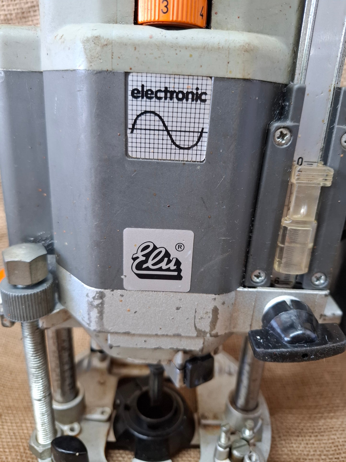 Elu MOF 177 Router
