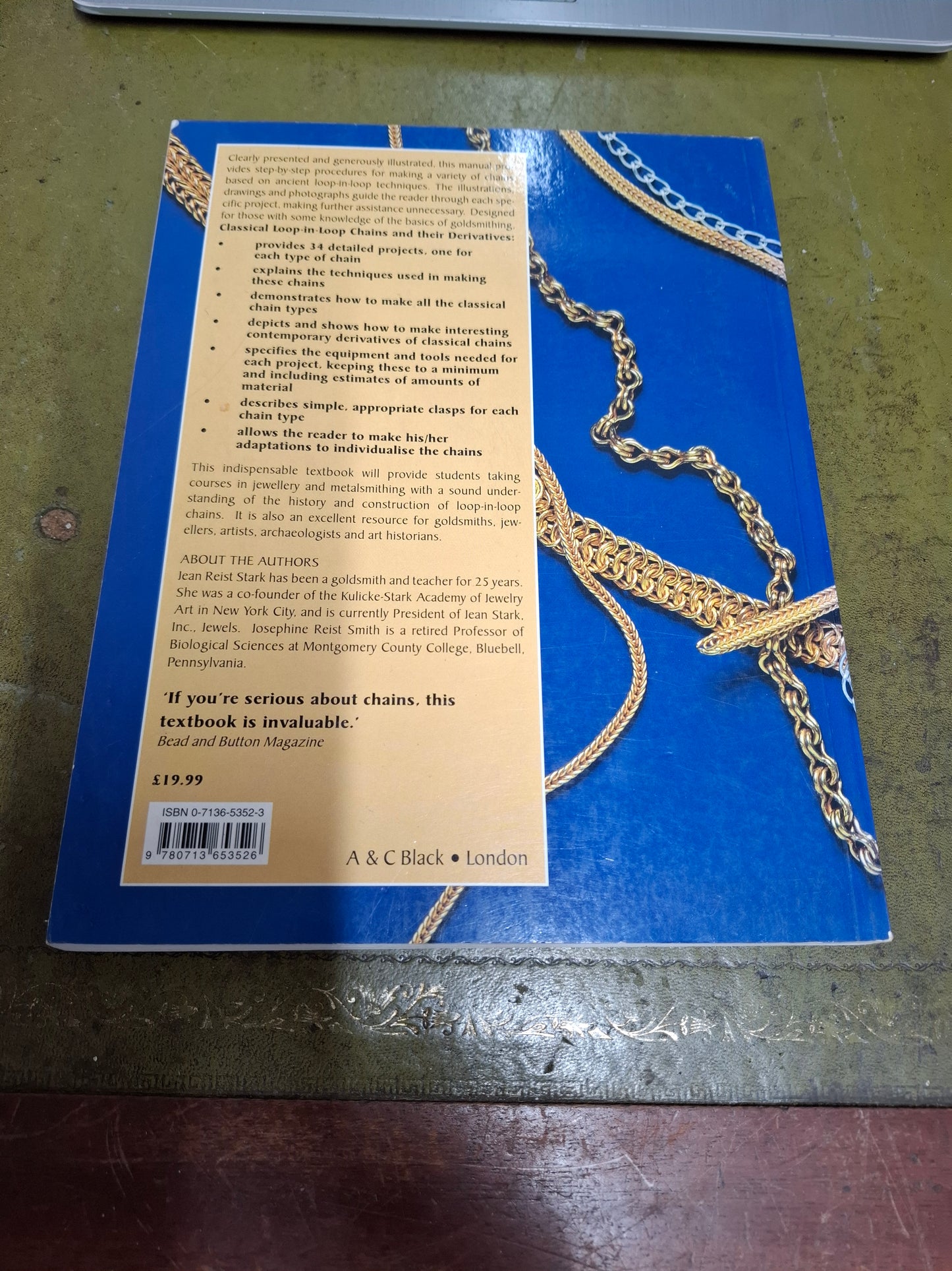 Classical Loop-in-Loop Chains by Jean Reist Stak