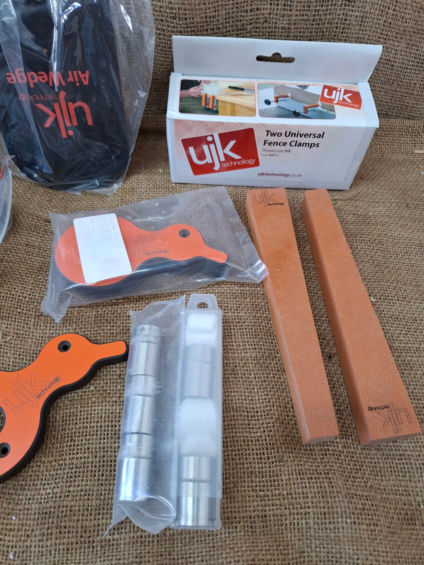 Axminster Air Wedge Clamping Set UJK Technology