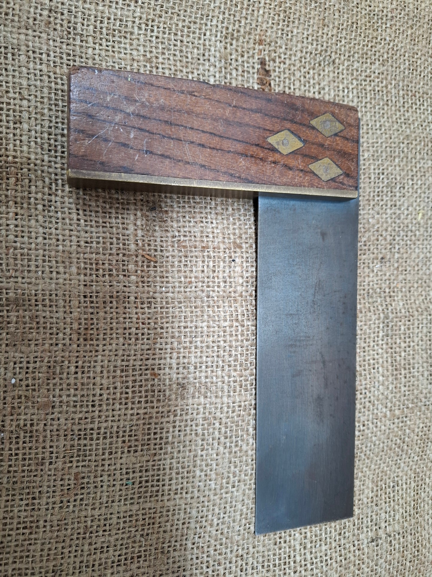 Toga 6" Carpenters Square