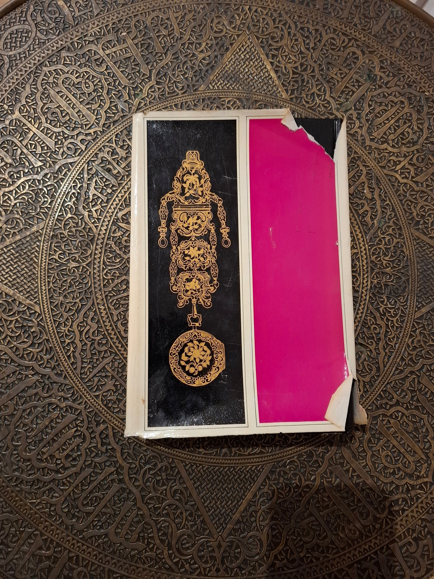 An Illustrated Dictionary of Jewellery - Anita Mason & Diane Packer