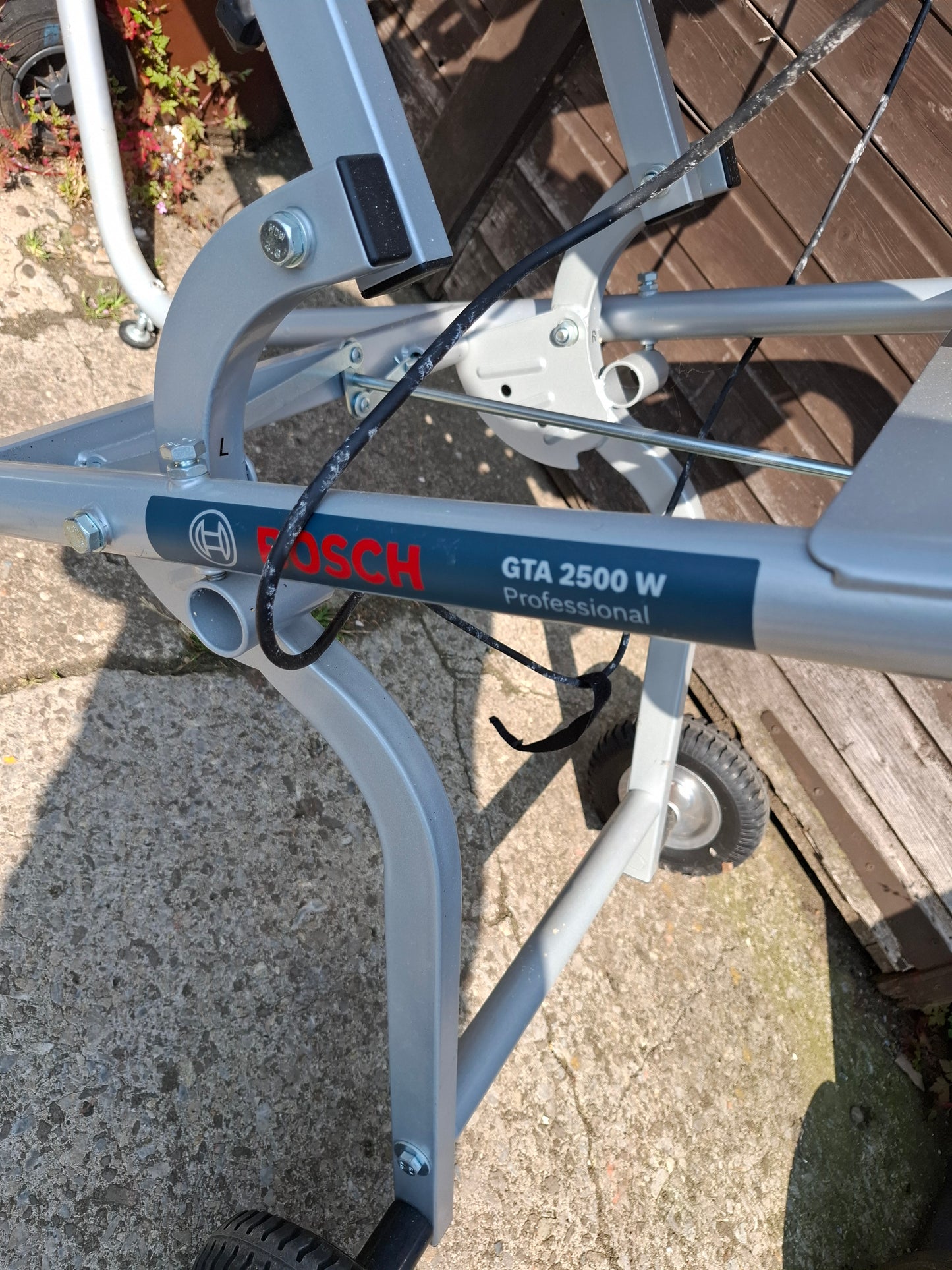 Bosch Sliding Compound Mitre Saw with Stand