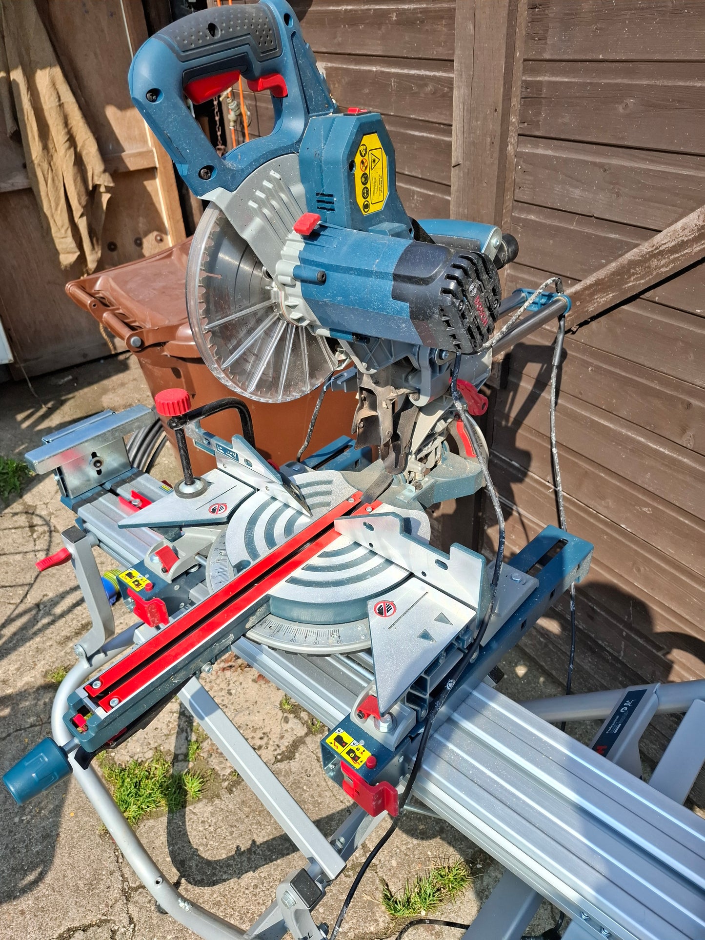 Bosch Sliding Compound Mitre Saw with Stand