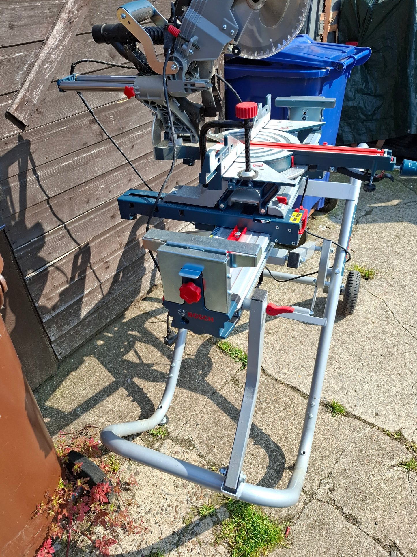 Bosch Sliding Compound Mitre Saw with Stand