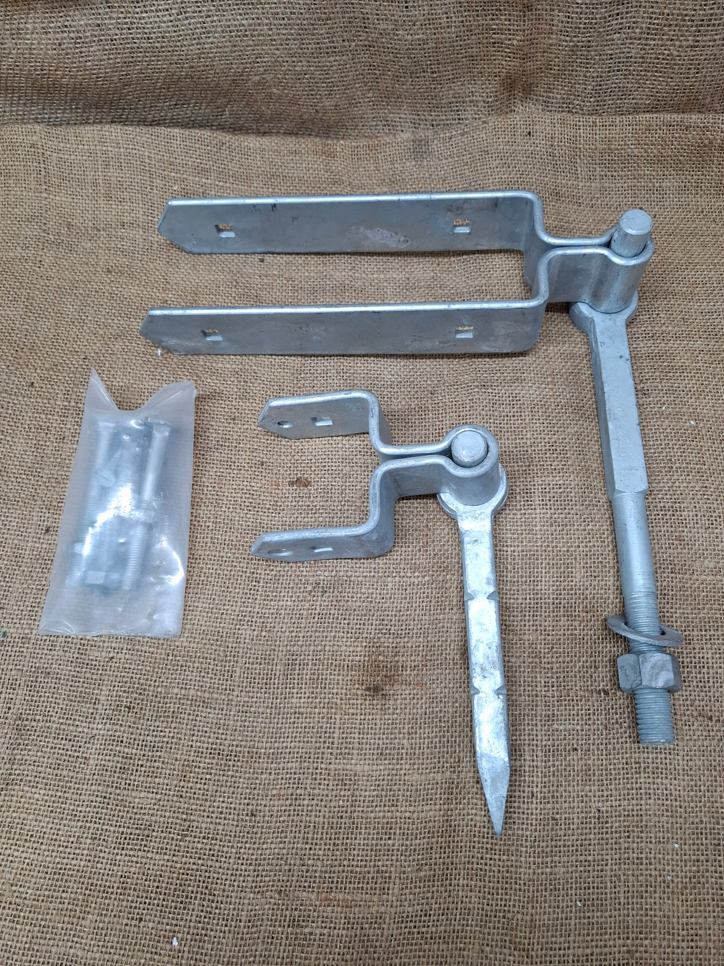 Field Gate Set of Hinges Hook to Drive