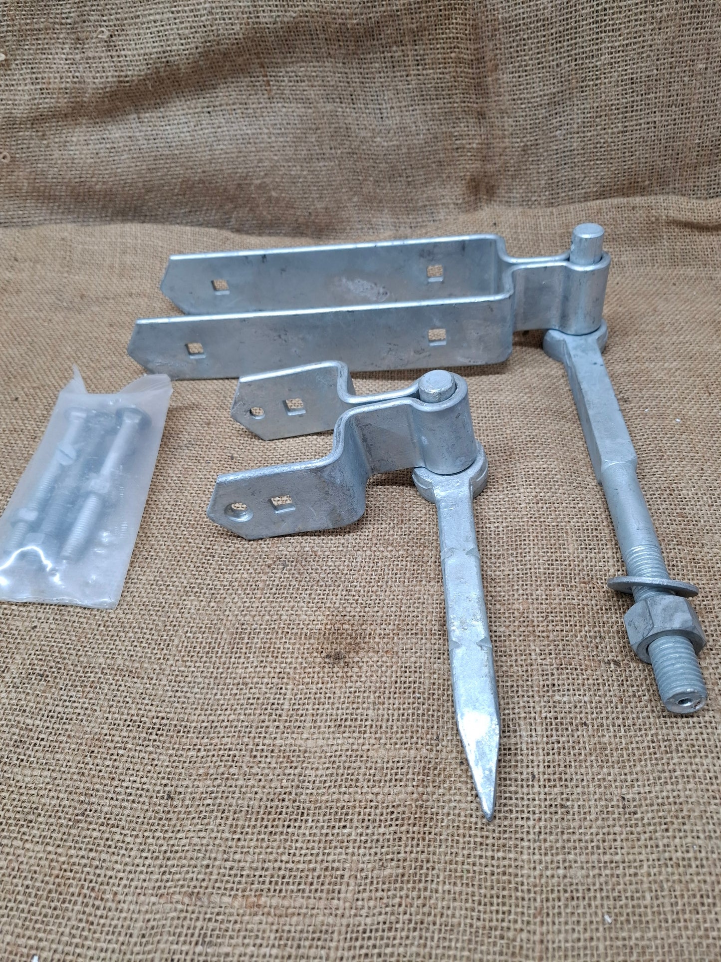 Field Gate Set of Hinges Hook to Drive