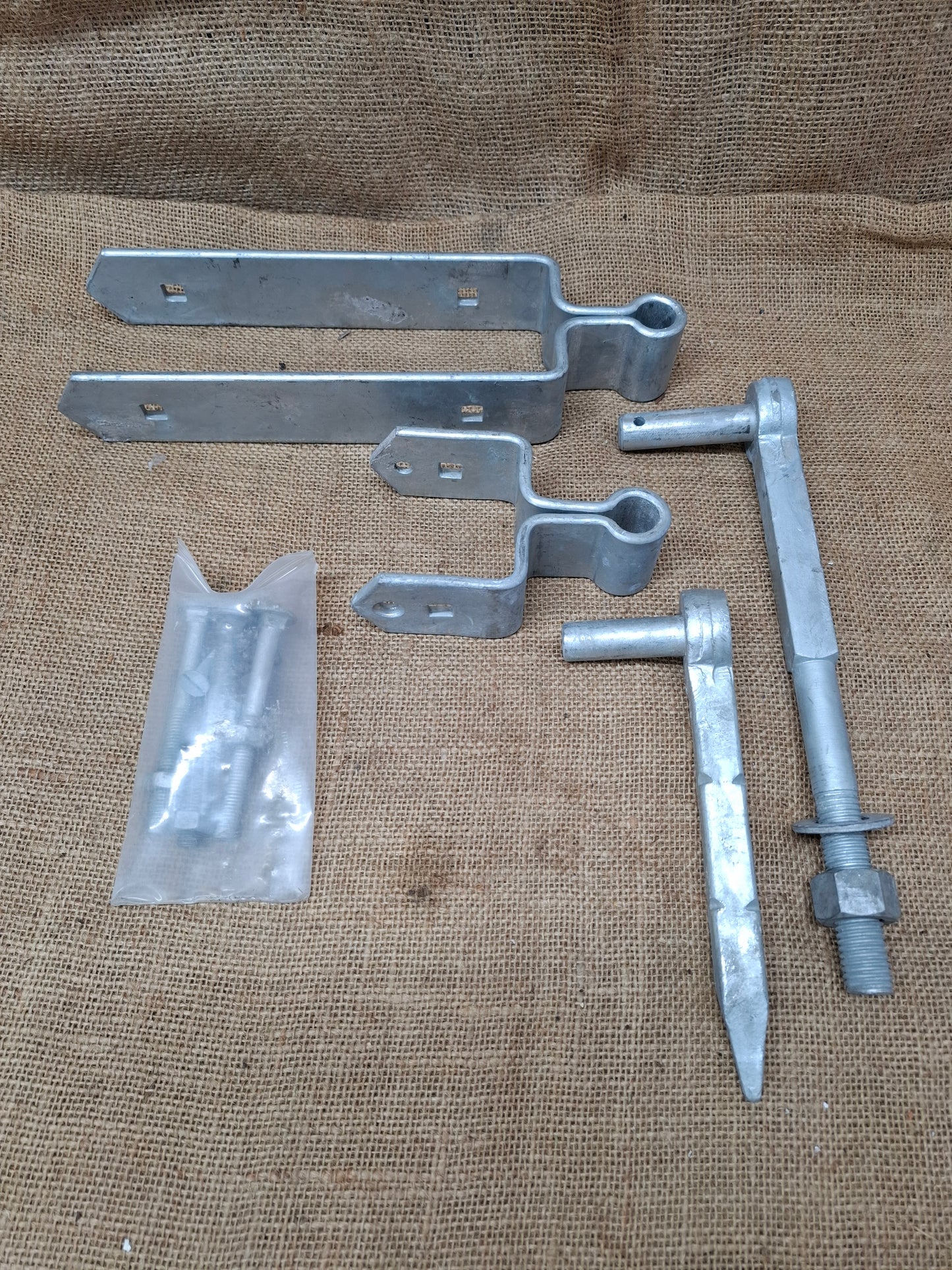 Field Gate Set of Hinges Hook to Drive