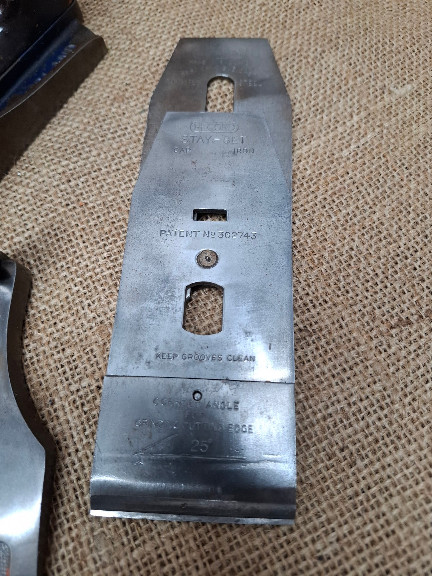 Record 4 1/2 Smoothing Plane SS War Finish