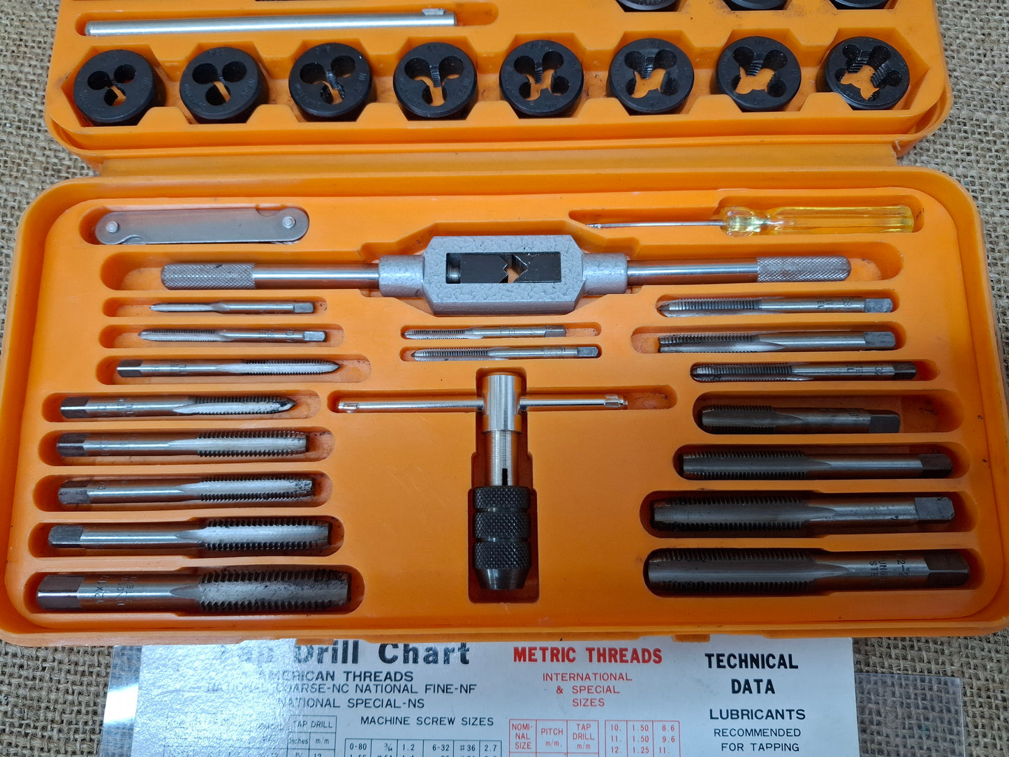Tap and Die Set Metric and National Fine