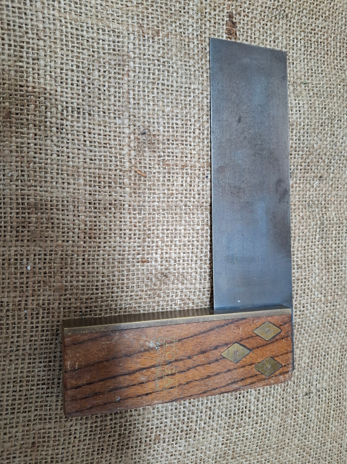 Toga 6" Carpenters Square