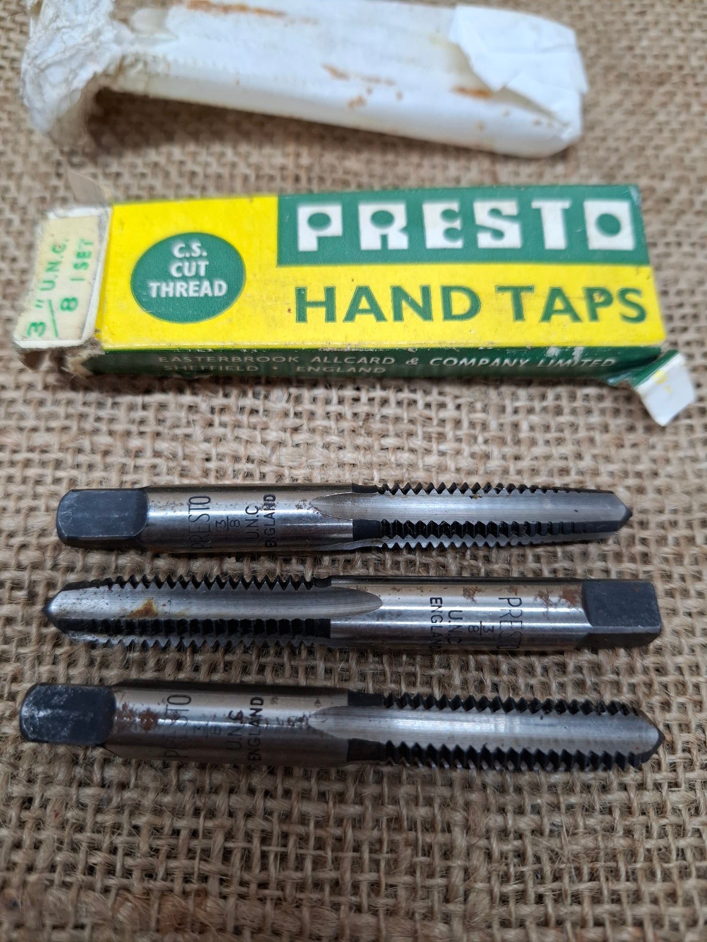 Set Of Taps Presto 3/8" UNC