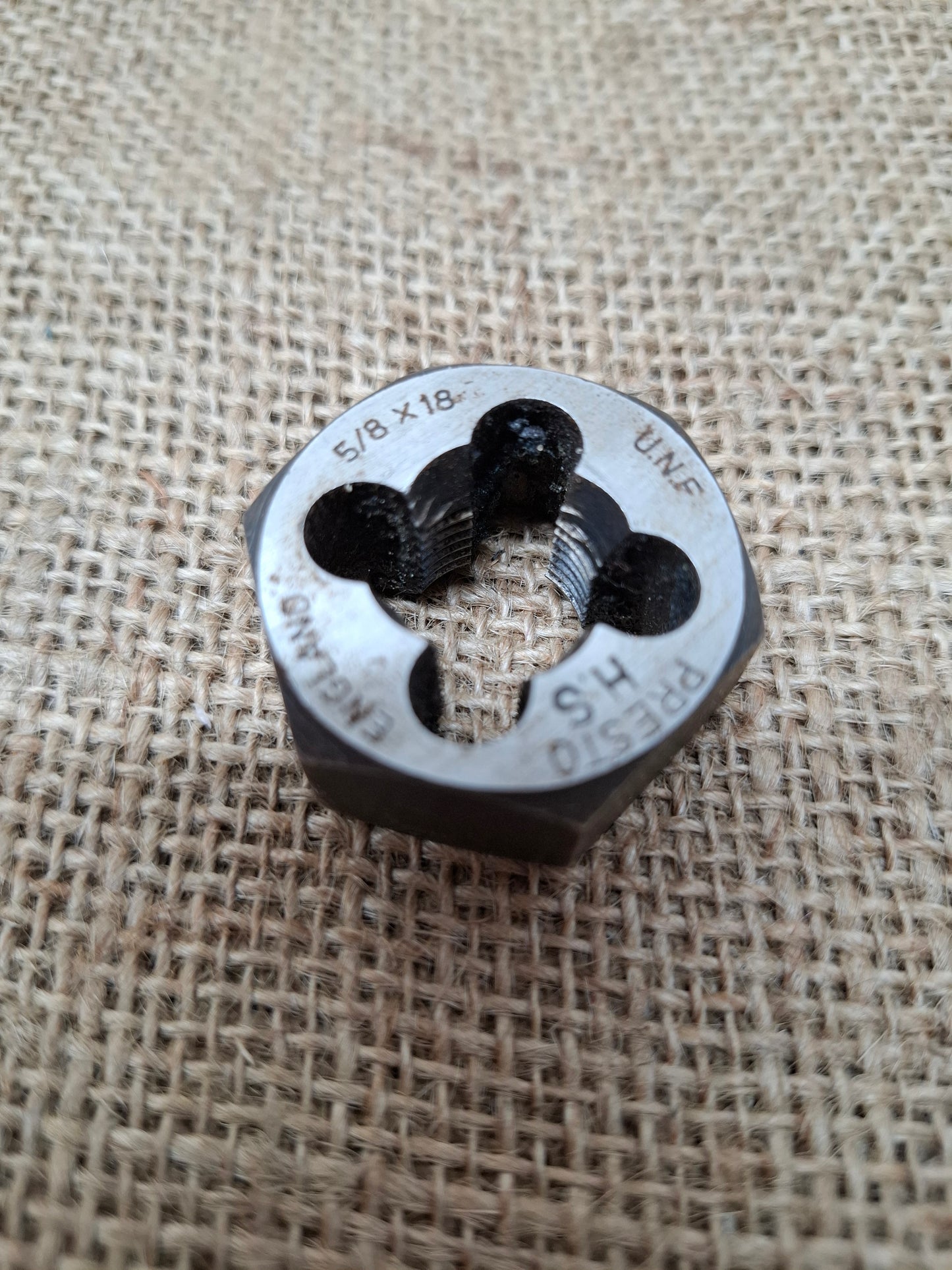 Die Nut 5/8" x 18 UNF