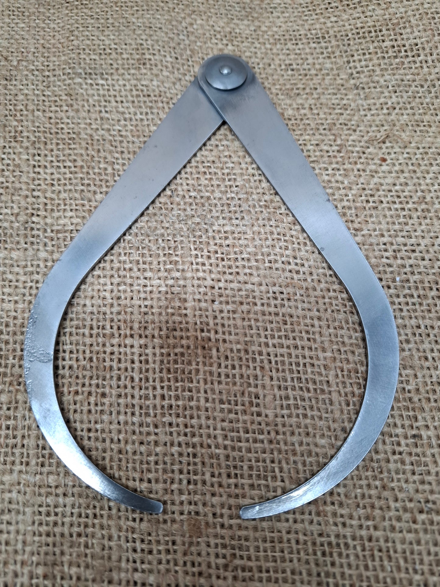 Outside Calipers 6" Moore & Wright