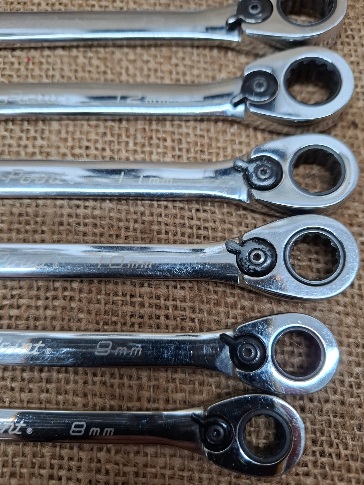 Set of Blue-Point Spanners