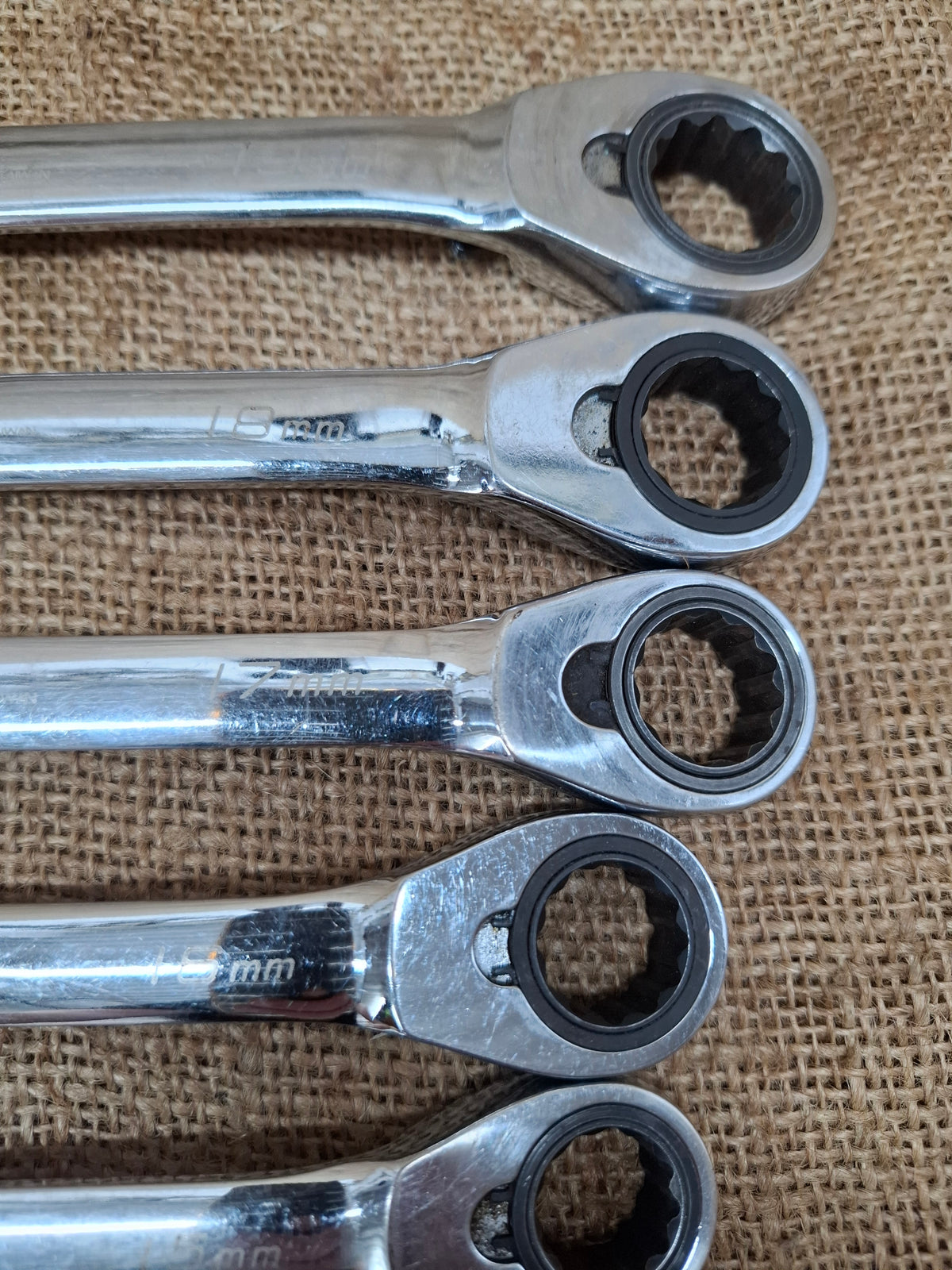 Set of Blue-Point Spanners